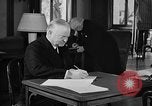 Standbild Herbert Hoover Abstimmung Palo Alto California USA, 1940, aus Sekunde 23 historischem Filmmaterial Videoclip 65675050189