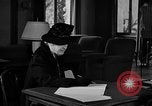 Standbild Herbert Hoover Abstimmung Palo Alto California USA, 1940, aus Sekunde 42 historischem Filmmaterial Videoclip 65675050189
