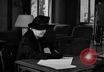 Standbild Herbert Hoover Abstimmung Palo Alto California USA, 1940, aus Sekunde 45 historischem Filmmaterial Videoclip 65675050189