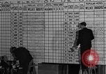 Immagine di I repubblicani il monitoraggio elezione ritorna United States USA, 1940, secondo 15 filmato di repertorio 65675050198