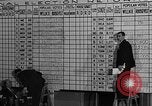 Immagine di I repubblicani il monitoraggio elezione ritorna United States USA, 1940, secondo 16 filmato di repertorio 65675050198