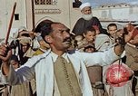 Standbild street Magician Marrakesch Marokko, 1942, aus Sekunde 4 historischem Filmmaterial Videoclip 65675050222