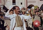 Standbild street Magician Marrakesch Marokko, 1942, aus Sekunde 14 historischem Filmmaterial Videoclip 65675050222