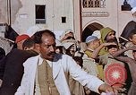 Standbild street Magician Marrakesch Marokko, 1942, aus Sekunde 30 historischem Filmmaterial Videoclip 65675050222