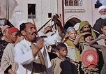 Standbild street Magician Marrakesch Marokko, 1942, aus Sekunde 38 historischem Filmmaterial Videoclip 65675050222