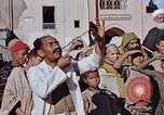 Standbild street Magician Marrakesch Marokko, 1942, aus Sekunde 41 historischem Filmmaterial Videoclip 65675050222