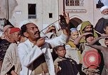 Standbild street Magician Marrakesch Marokko, 1942, aus Sekunde 42 historischem Filmmaterial Videoclip 65675050222