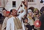 Standbild street Magician Marrakesch Marokko, 1942, aus Sekunde 45 historischem Filmmaterial Videoclip 65675050222
