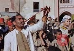 Standbild street Magician Marrakesch Marokko, 1942, aus Sekunde 54 historischem Filmmaterial Videoclip 65675050222