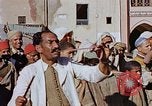 Standbild street Magician Marrakesch Marokko, 1942, aus Sekunde 57 historischem Filmmaterial Videoclip 65675050222