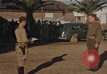 Standbild Sergeant Richard Ryan erhält Silver Star Medal Fedhala Französisch Marokko, 1942, aus Sekunde 8 historischem Filmmaterial Videoclip 65675050228