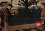 Standbild Sergeant Richard Ryan erhält Silver Star Medal Fedhala Französisch Marokko, 1942, aus Sekunde 21 historischem Filmmaterial Videoclip 65675050228