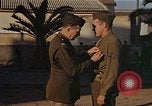 Standbild Sergeant Richard Ryan erhält Silver Star Medal Fedhala Französisch Marokko, 1942, aus Sekunde 24 historischem Filmmaterial Videoclip 65675050228
