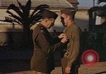 Standbild Sergeant Richard Ryan erhält Silver Star Medal Fedhala Französisch Marokko, 1942, aus Sekunde 25 historischem Filmmaterial Videoclip 65675050228
