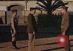 Standbild Sergeant Richard Ryan erhält Silver Star Medal Fedhala Französisch Marokko, 1942, aus Sekunde 40 historischem Filmmaterial Videoclip 65675050228
