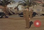 Standbild Sergeant Richard Ryan erhält Silver Star Medal Fedhala Französisch Marokko, 1942, aus Sekunde 57 historischem Filmmaterial Videoclip 65675050228