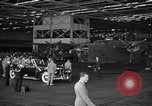 Image Roosevelt visites usine d'aviation United States USA, 1942, de la seconde 43 séquences d'archives historiques vidéo 65675050253