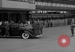 Image Roosevelt visites usine d'aviation United States USA, 1942, de la seconde 55 séquences d'archives historiques vidéo 65675050253
