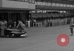 Image Roosevelt visites usine d'aviation United States USA, 1942, de la seconde 60 séquences d'archives historiques vidéo 65675050253