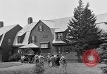 Immagine di Viaggio per picnic New Brunswick Canada, 1936, secondo 31 filmato di repertorio 65675050261