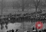 Immagine di FDR inaugurazione sotto la pioggia Washington DC USA, 1937, secondo 5 filmato di repertorio 65675050265