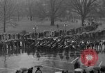 Immagine di FDR inaugurazione sotto la pioggia Washington DC USA, 1937, secondo 12 filmato di repertorio 65675050265