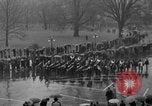 Immagine di FDR inaugurazione sotto la pioggia Washington DC USA, 1937, secondo 13 filmato di repertorio 65675050265
