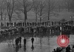 Immagine di FDR inaugurazione sotto la pioggia Washington DC USA, 1937, secondo 47 filmato di repertorio 65675050265