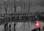 Immagine di FDR inaugurazione sotto la pioggia Washington DC USA, 1937, secondo 49 filmato di repertorio 65675050265