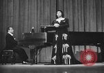 Standbild Marian Anderson New York City USA, 1935, aus Sekunde 60 historischem Filmmaterial Videoclip 65675050270