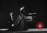 Immagine di Marian Anderson United States USA, 1951, secondo 6 filmato di repertorio 65675050271