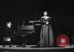 Immagine di Marian Anderson United States USA, 1951, secondo 22 filmato di repertorio 65675050271