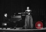Immagine di Marian Anderson United States USA, 1951, secondo 23 filmato di repertorio 65675050271