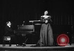 Immagine di Marian Anderson United States USA, 1951, secondo 27 filmato di repertorio 65675050271