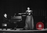 Immagine di Marian Anderson United States USA, 1951, secondo 49 filmato di repertorio 65675050271