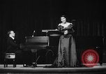 Immagine di Marian Anderson United States USA, 1951, secondo 51 filmato di repertorio 65675050271