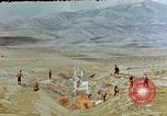 Standbild relocation Centers United States USA, 1942, aus Sekunde 34 historischem Filmmaterial Videoclip 65675050274
