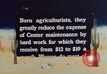 Standbild landwirtschaftlichen Tätigkeiten United States USA, 1942, aus Sekunde 5 historischem Filmmaterial Videoclip 65675050277