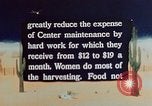 Standbild landwirtschaftlichen Tätigkeiten United States USA, 1942, aus Sekunde 10 historischem Filmmaterial Videoclip 65675050277