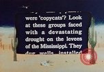 Standbild landwirtschaftlichen Tätigkeiten United States USA, 1942, aus Sekunde 37 historischem Filmmaterial Videoclip 65675050277
