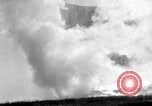 Standbild Riverside Geyser Wyoming United States USA, 1936, aus Sekunde 6 historischem Filmmaterial Videoclip 65675050286