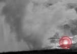 Standbild Riverside Geyser Wyoming United States USA, 1936, aus Sekunde 9 historischem Filmmaterial Videoclip 65675050286