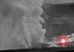 Standbild Riverside Geyser Wyoming United States USA, 1936, aus Sekunde 21 historischem Filmmaterial Videoclip 65675050286