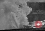 Standbild Riverside Geyser Wyoming United States USA, 1936, aus Sekunde 23 historischem Filmmaterial Videoclip 65675050286