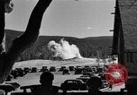 Standbild Old Faithful Geysir Wyoming United States USA, 1936, aus Sekunde 16 historischem Filmmaterial Videoclip 65675050289