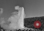 Standbild Old Faithful Geysir Wyoming United States USA, 1936, aus Sekunde 51 historischem Filmmaterial Videoclip 65675050289