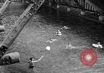 Standbild Swimmingpool Wyoming United States USA, 1936, aus Sekunde 14 historischem Filmmaterial Videoclip 65675050290
