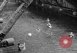 Standbild Swimmingpool Wyoming United States USA, 1936, aus Sekunde 18 historischem Filmmaterial Videoclip 65675050290