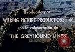 Standbild Tourist Bus United States USA, 1942, aus Sekunde 17 historischem Filmmaterial Videoclip 65675050314