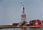 Standbild berühmte Sehenswürdigkeiten New York City USA, 1942, aus Sekunde 26 historischem Filmmaterial Videoclip 65675050316